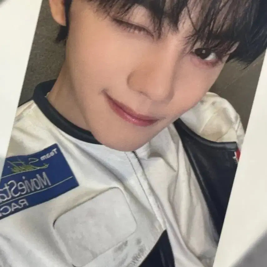 [SOLD OUT] 제베원 김규빈 엠씨석 포카 양도 똑똑중심 제로베이스원