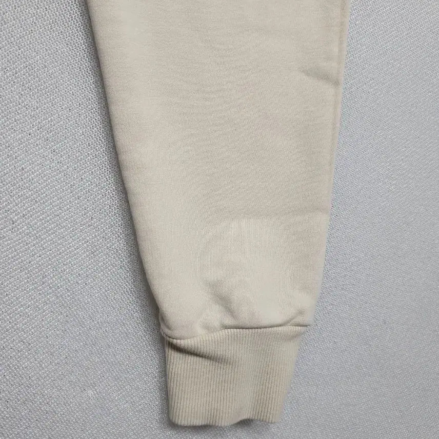 [BUNJANG] Jeep Teddy Bear Beige Sweatshirt / 지프 곰돌이 맨투맨 티셔츠 베이지 여성95