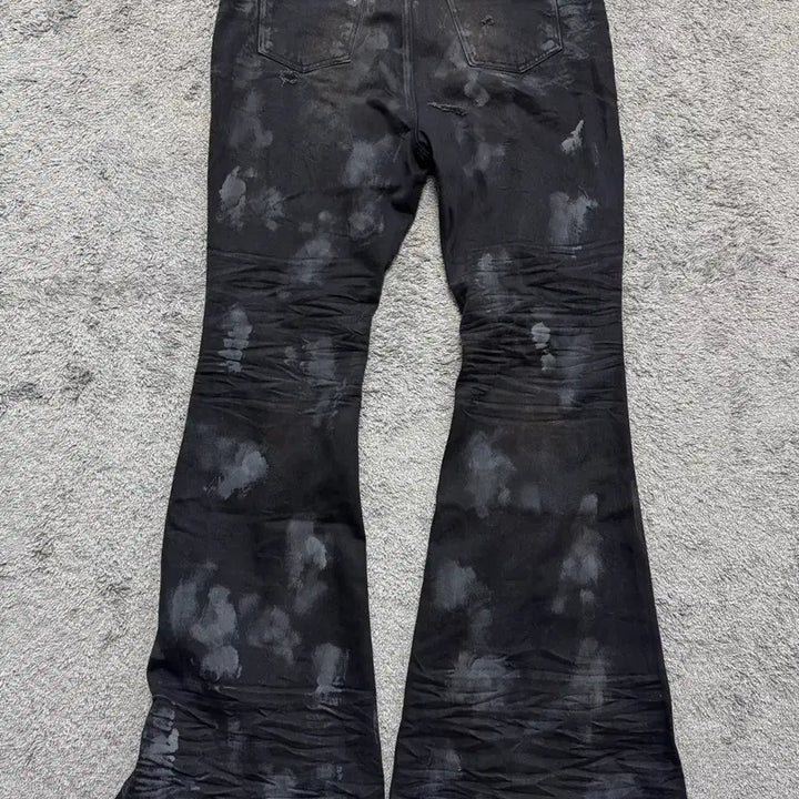 [BUNJANG] Under My Car Mud Flare Jeans / 언더마이카 머드 플레어 진