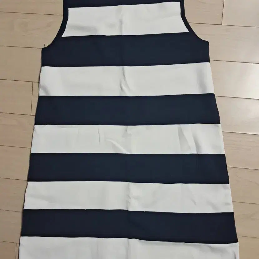 [BUNJANG] ZARA Navy White Striped Midi Dress / 자라 ZARA 네이비 화이트 스트라이프 원피스
