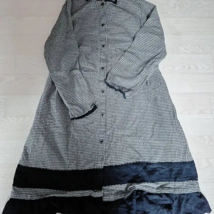 [BUNJANG] Gingham Check Long Shirt Dress with Lace / 깅엄체크 롱 셔츠 원피스 블랙 레이스