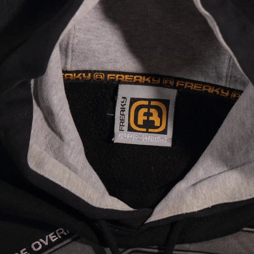 [BUNJANG] FREAKY MASSIVE Old School Hoodie C218 / FREAKY MASSIVE 올드스쿨 후드티 C218
