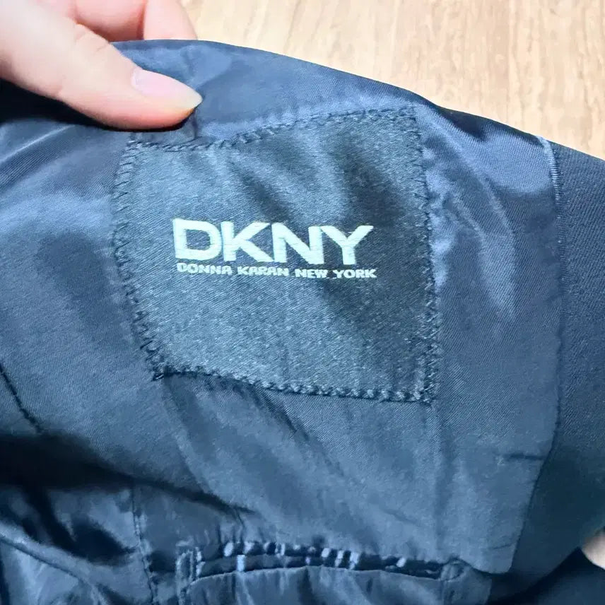 [BUNJANG] DKNY Wool Jacket 95 / DKNY 정품 95사이즈 모직 자켓!