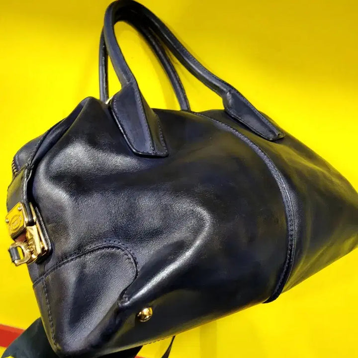 [BUNJANG] Tods D-Styling Medium Handbag / 정품 토즈 디백 (D-Styling) 마디움