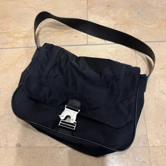[BUNJANG] Matin Kim Buckle Bag Black / 정품)마뗑킴 버클백 블랙