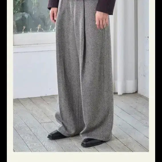 [BUNJANG] Waveis Deep One-Tuck Herringbone Pants Walnut Brown / [1] 웨이비니스 딥원턱 헤링본 팬츠 월넛브라운