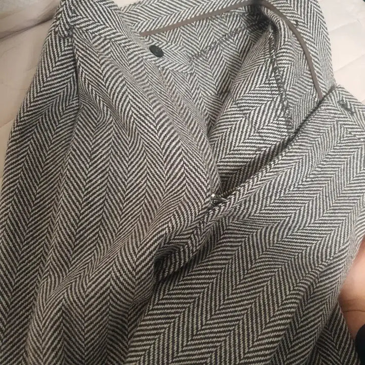 [BUNJANG] Waveis Deep One-Tuck Herringbone Pants Walnut Brown / [1] 웨이비니스 딥원턱 헤링본 팬츠 월넛브라운