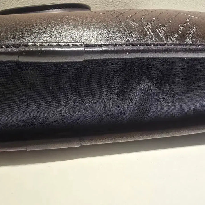 [BUNJANG] Berluti Blue Scritto Limited Edition Shoehorn / 벨루티 블루스크리토 한정판