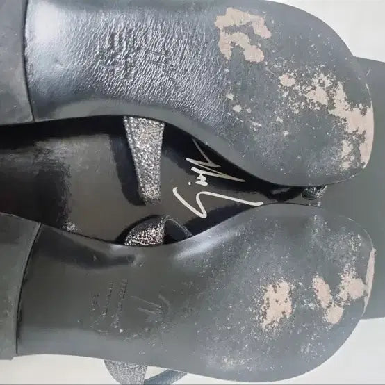 [BUNJANG] Giuseppe Zanotti Ring Embellished Slide Sandals / 쥬세페 자노티 링 장식 슬라이드 샌들 36