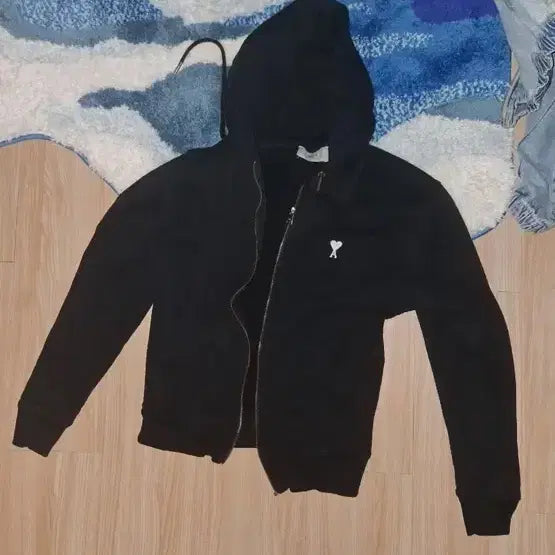 [BUNJANG] Ami Small Heart Black Zip-up Hoodie / 아미 스몰 하트 블랙 집업 후드직업