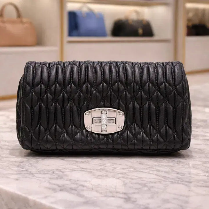 [BUNJANG] Miu Miu Crystal Nappa Leather Chain Mini Bag / [S급] 미우미우 크리스탈 나파 가죽 체인 백 미니 판매합니다!!!