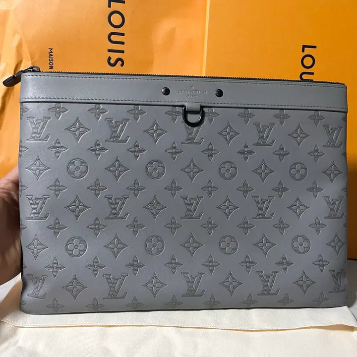 [BUNJANG] Louis Vuitton Eclipse Shadow Pochette Apollo Clutch / [새상품급] 루이비통 이클립스 쉐도우 포쉐트 아폴로 클러치