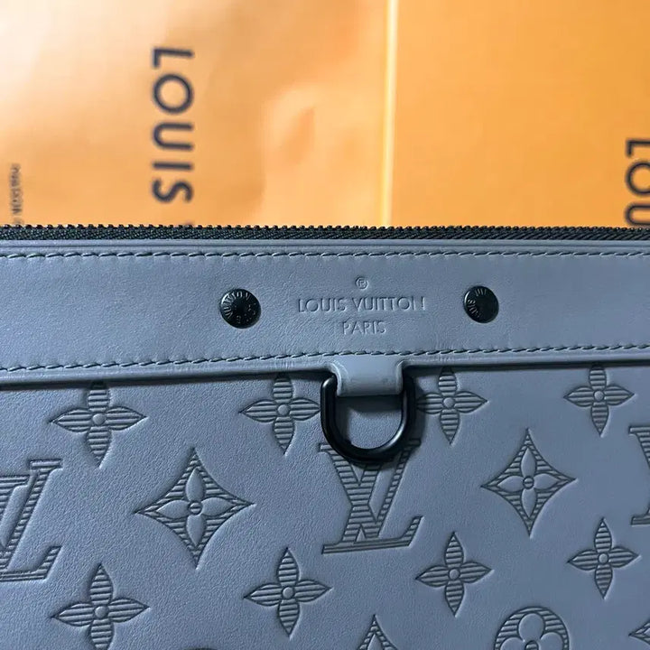 [BUNJANG] Louis Vuitton Eclipse Shadow Pochette Apollo Clutch / [새상품급] 루이비통 이클립스 쉐도우 포쉐트 아폴로 클러치