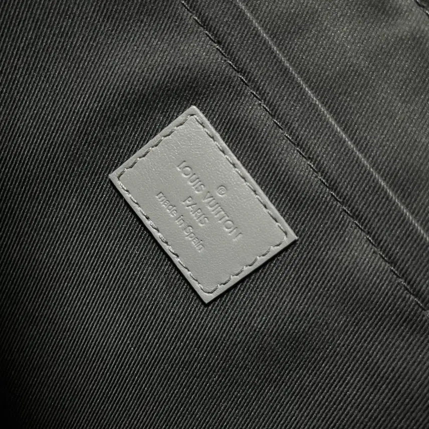 [BUNJANG] Louis Vuitton Eclipse Shadow Pochette Apollo Clutch / [새상품급] 루이비통 이클립스 쉐도우 포쉐트 아폴로 클러치