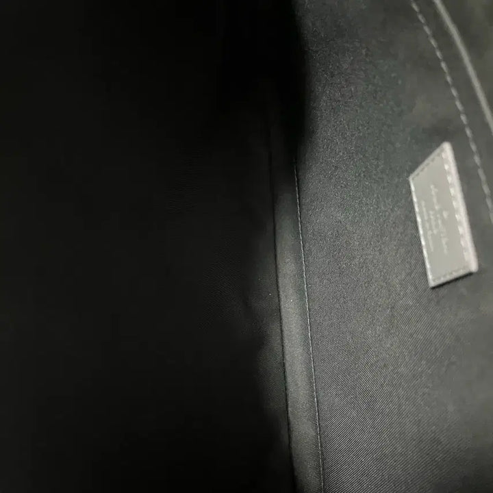 [BUNJANG] Louis Vuitton Eclipse Shadow Pochette Apollo Clutch / [새상품급] 루이비통 이클립스 쉐도우 포쉐트 아폴로 클러치