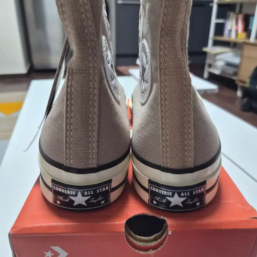 [BUNJANG] Converse Chuck 70 High Beige Sneakers / 컨버스 척테일러 70 하이 베이지 새상품