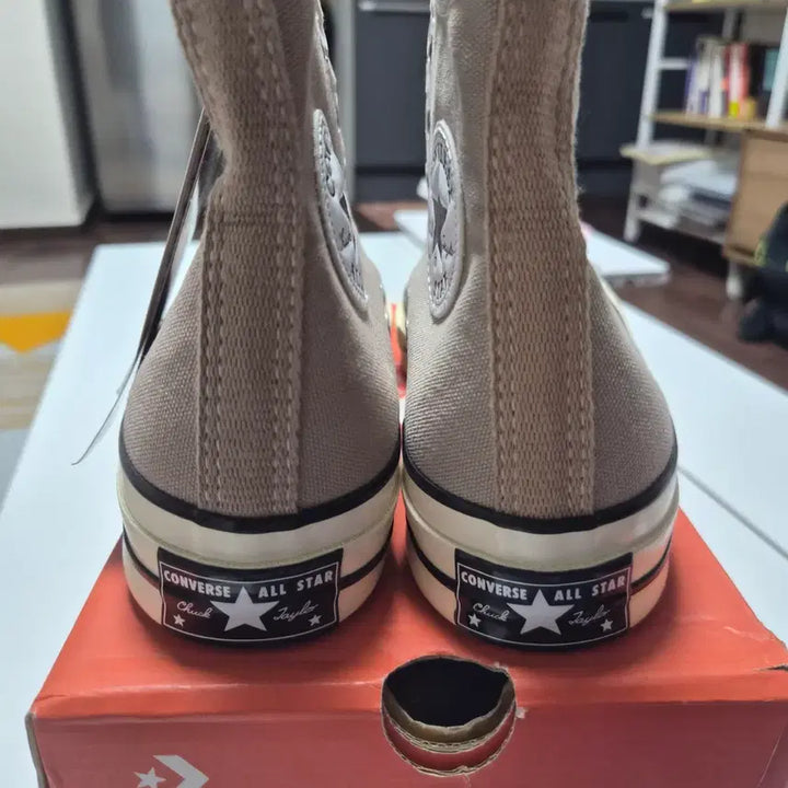 [BUNJANG] Converse Chuck 70 High Beige Sneakers / 컨버스 척테일러 70 하이 베이지 새상품