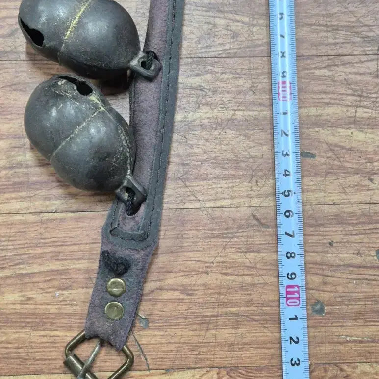 [BUNJANG] Vintage Ornament Set / 고풍스러운 동 방울 16점, [1줄] (411)