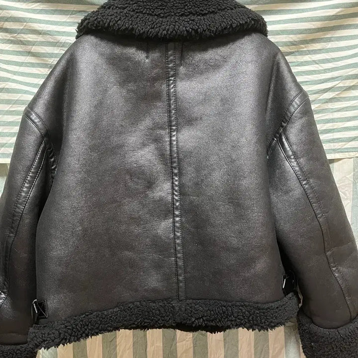 [BUNJANG] ZARA Black Mustang Jacket XS / 자라 블랙 무스탕 자켓 XS