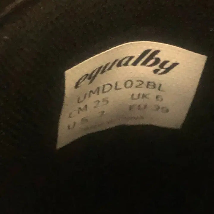 [BUNJANG] Equal B Madeleine Black Sneakers / 이퀄비 마들렌 블랙 250