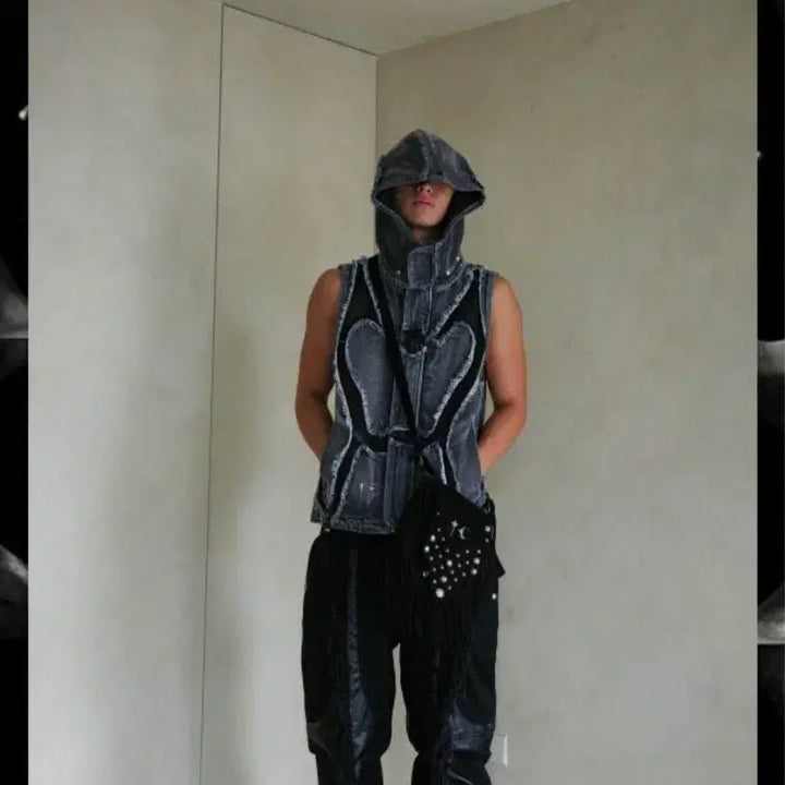 [BUNJANG] THUG CLUB Cave Denim Vest Size 2 / 떠그클럽  케이브 데님 베스트 2사이즈