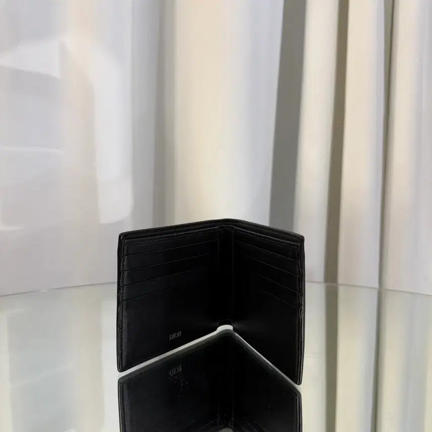 [BUNJANG] Dior CD Logo Silver Bi-fold Wallet / 디올 CD로고 은장 반지갑