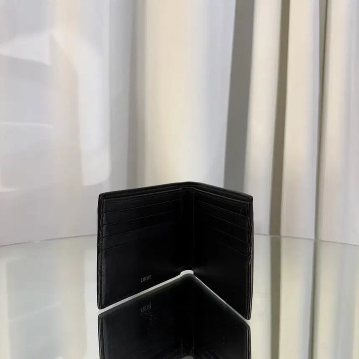 [BUNJANG] Dior CD Logo Silver Bi-fold Wallet / 디올 CD로고 은장 반지갑