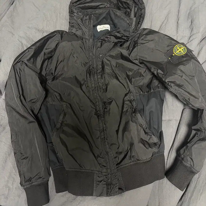 [BUNJANG] Stone Island Windbreaker Jacket / 스톤아일랜드 바람막이