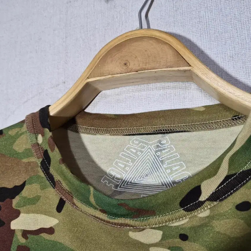 [BUNJANG] Palace Long Sleeve (M) / Palace 팔라스 롱 슬리브( M)