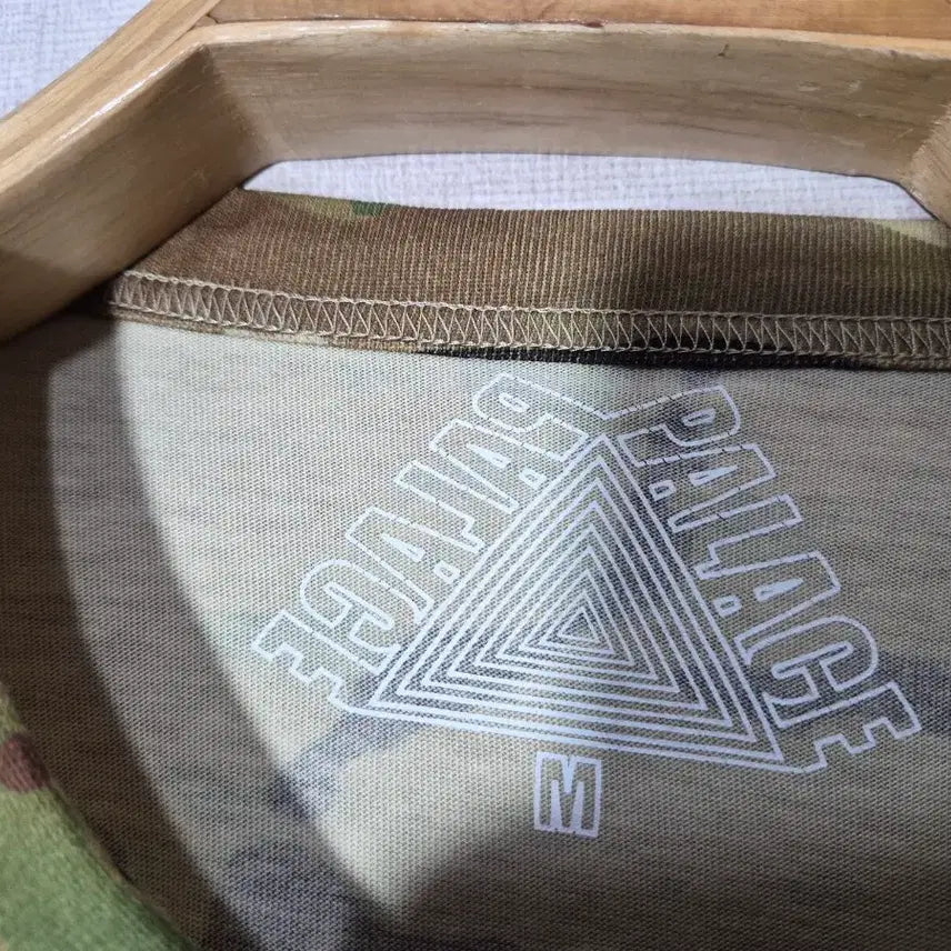 [BUNJANG] Palace Long Sleeve (M) / Palace 팔라스 롱 슬리브( M)