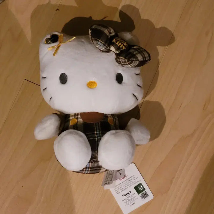 [BUNJANG] Sanrio Hello Kitty Doll / 산리오 헬로키티 인형