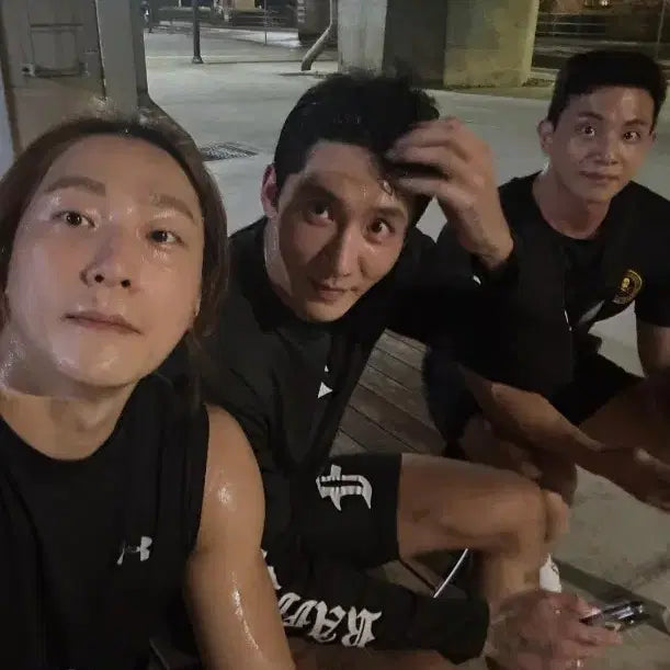 [SOLD OUT] 라피나토 러닝세트 상의50하의48 새상품 색상 블랙화이트