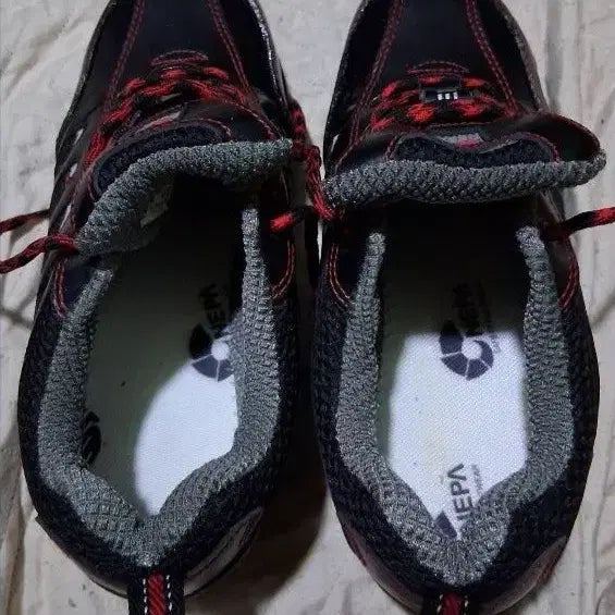 [BUNJANG] Nepa Hiking Shoes 255 (Fits 260) / 네파 통기성안전화 쿠션깔창 255(260) 택비포함