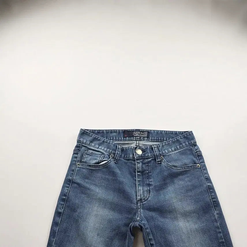 [SOLD OUT] 게스 청바지 슬림 스판 데님 사이즈28 R4427