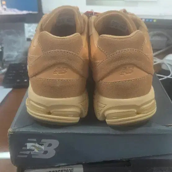 [BUNJANG] New Balance M2002RPL Premium Leather 285mm / 뉴발란스 M2002RPL 프리미엄 레더 285mm 새상품
