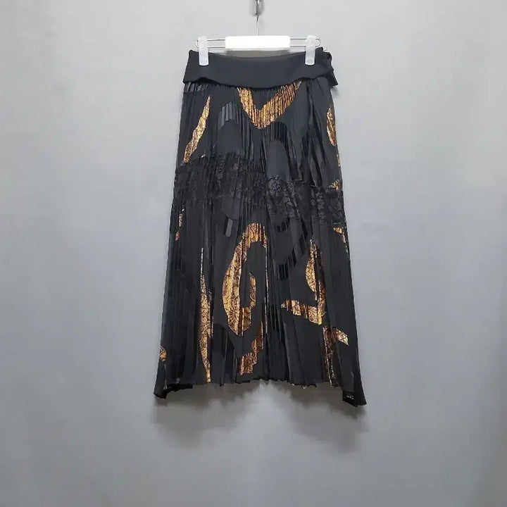 [BUNJANG] ITZY Pleated Skirt S / 잇미샤 플리츠 스커트