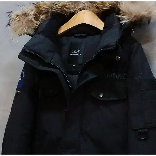 [BUNJANG] MLB LA Dodgers Duck Down Parka Jacket (Size 85) / MLB LA다저스 라쿤 덕다운 야상 패딩 점퍼 (공용85)