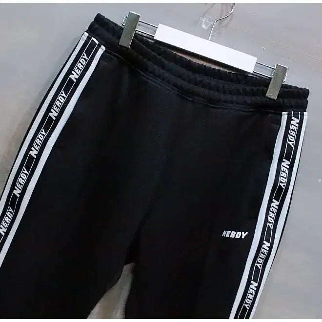 [BUNJANG] Nerdy Side Logo Taping Track Pants (L) / 널디 사이드 로고 테이핑 트랙 팬츠 (공용L)