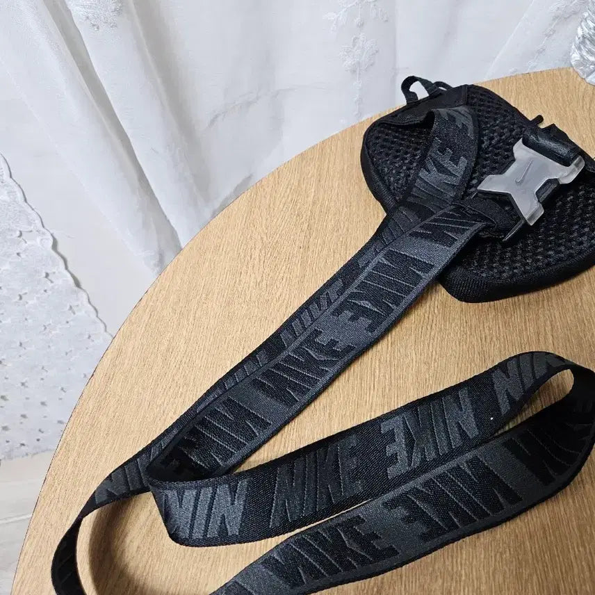 [BUNJANG] Nike Mini Sling Bag / 나이키 미니 슬링백