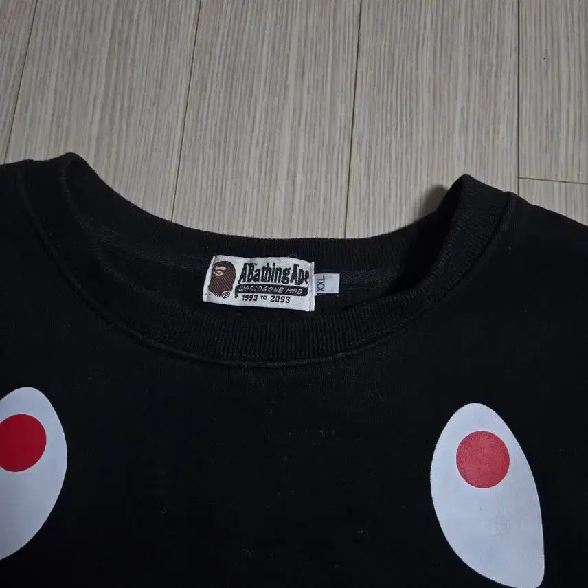 [BUNJANG] BAPE Shark Black Sweatshirt / 베이프 샤크 블랙 맨투맨 티셔츠