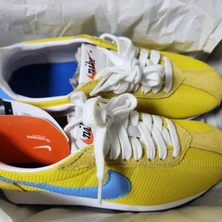 [BUNJANG] Nike Daybreak Yellow Sneakers / (N)나이키 데이 브레이크 옐로우 스니커즈 풀박스 판매합니다
