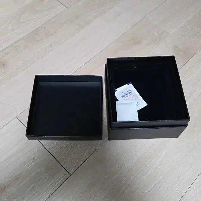 [BUNJANG] Prada Black Box Case / 프라다 블랙 박스 정품 케이스