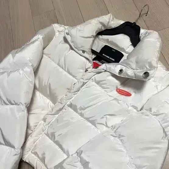 [BUNJANG] Bad Blood Duck Down White Short Padded Jacket XS / 급처분 배드블러드 덕다운 오리털 얇은 크롬 화이트 숏패딩 XS