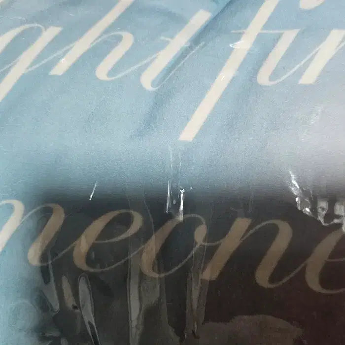 [BUNJANG] IVE Blackhole Reverse Tribute Gift Blanket / 아이브 블랙홀 blackhole 엠카 공방 역조공 담요 양도합니다.