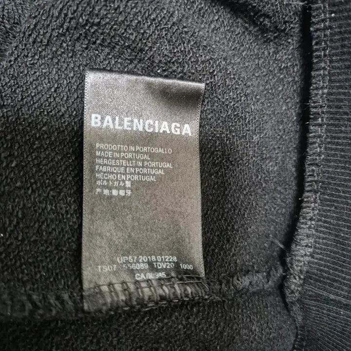 [BUNJANG] Balenciaga Black Laurel Wreath BB Logo Hoodie (Size L) / 발렌시아가 블랙 월게수 BB 로고 후드티!최상품!