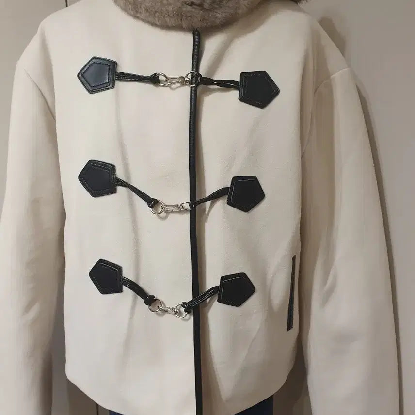 [BUNJANG] Ivory Duffle Coat / 아이보리색 더플 코트