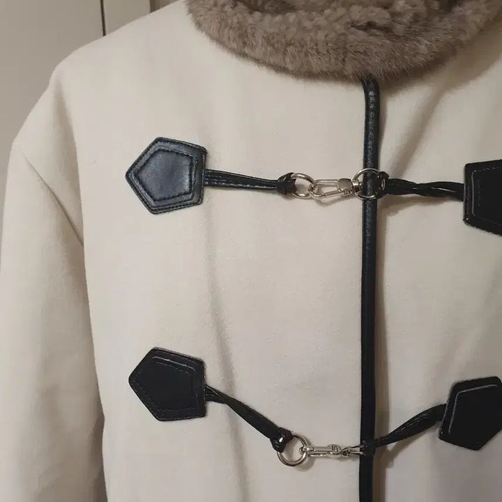 [BUNJANG] Ivory Duffle Coat / 아이보리색 더플 코트
