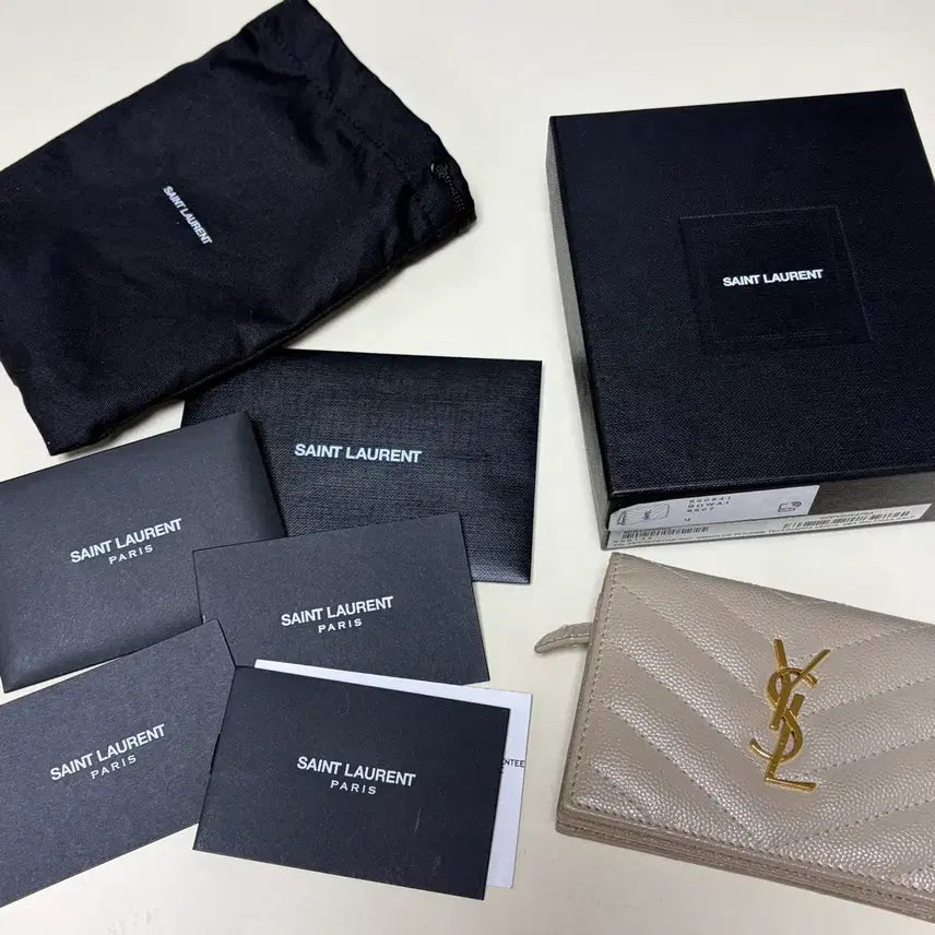 [BUNJANG] Saint Laurent Card Wallet / 생로랑 텍스처드 모노그램 카드 지갑