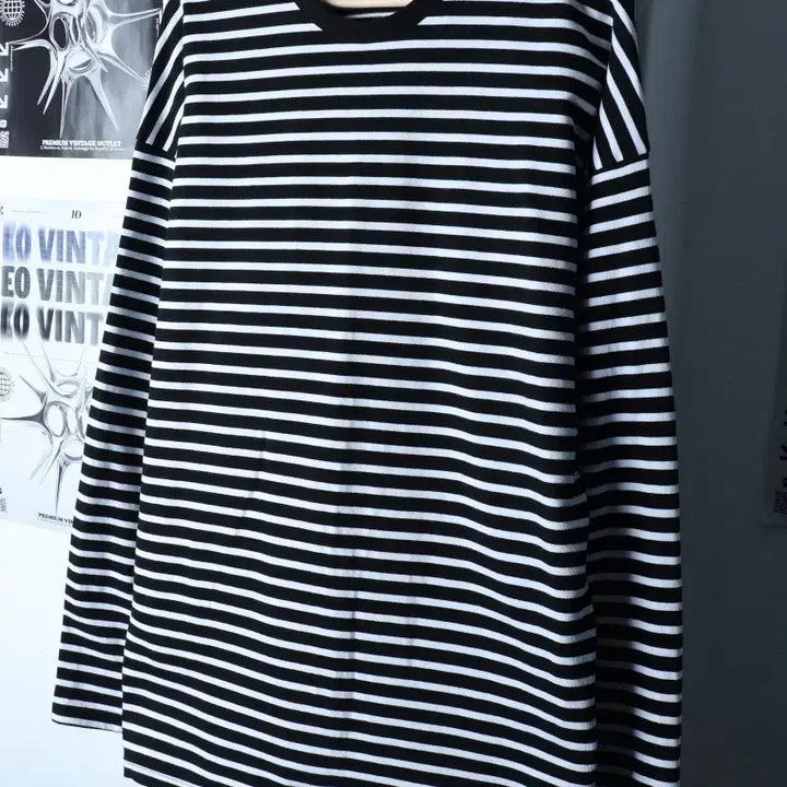 [BUNJANG] Acha Long Sleeve Oversized Striped T-Shirt / (L-XL) 아차 긴팔티셔츠 오버핏 스트라이프 범고래 스트릿-1746A