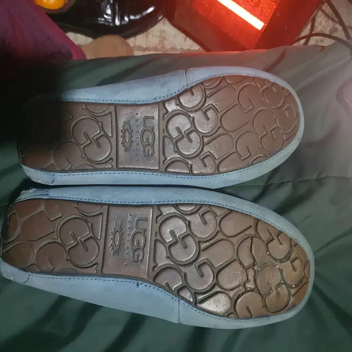 [BUNJANG] UGG Moccasin Boots, Blue, Size 240 / 어그    양털   모카신